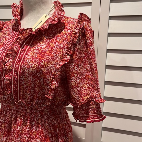 Max Studio NWT Maxi Ruffle Floral Dress, size Small in Polyester/Spandex blend. - Picture 4 of 12